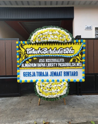 Papan Bunga Duka di Pancuran Bambu